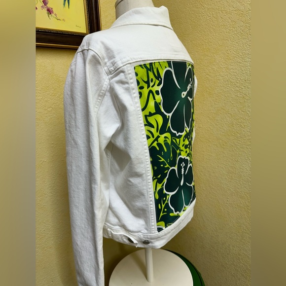 Levi Denim Jean Jacket - Picture 2 of 12